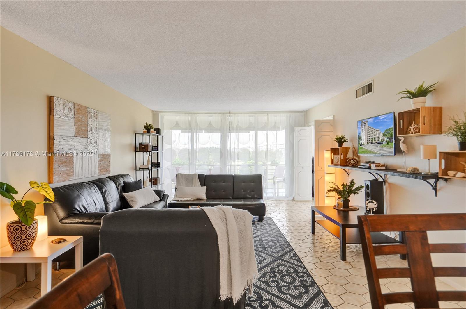 NO 20 PALM-AIRE COUNTRY C - Residential