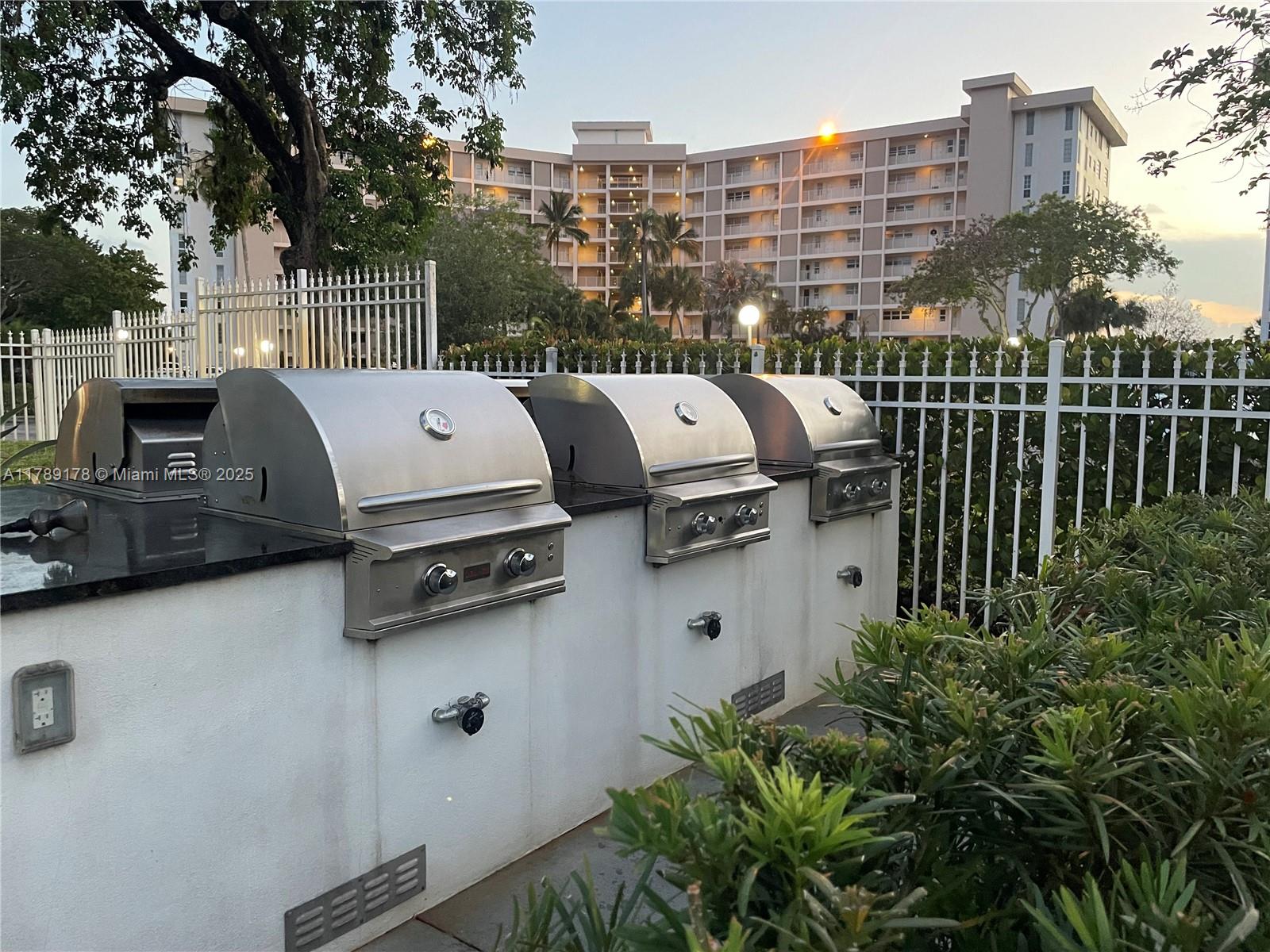 NO 20 PALM-AIRE COUNTRY C - Residential