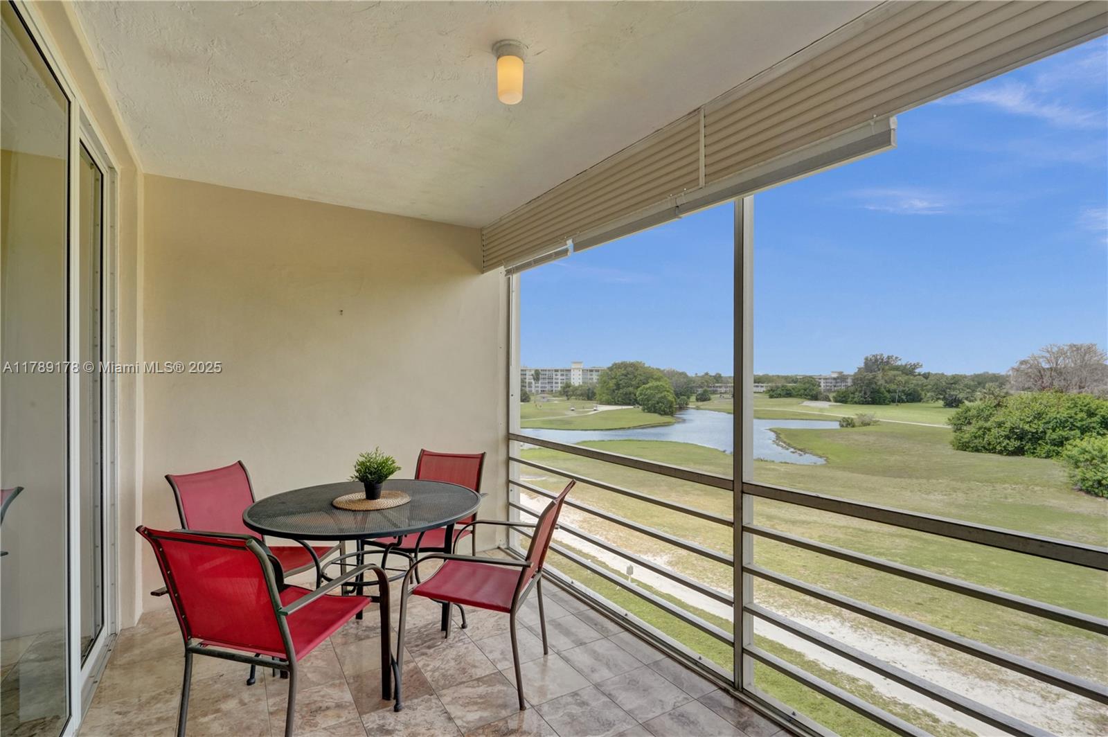NO 20 PALM-AIRE COUNTRY C - Residential