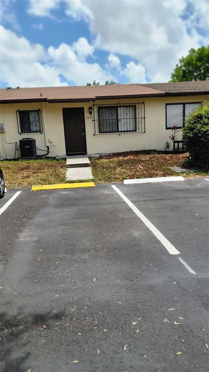 Rental Property at 28155 Sw 142nd Ct 28155, Homestead, Miami-Dade County, Florida - Bedrooms: 2 
Bathrooms: 2  - $2,050 MO.