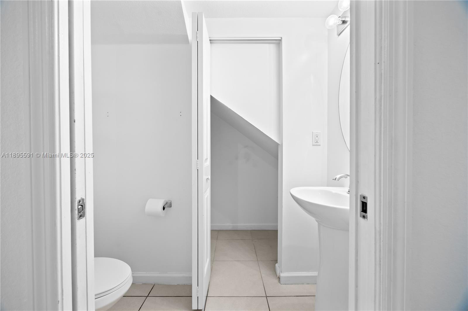 WALDEN TOWNHOMES - Residential