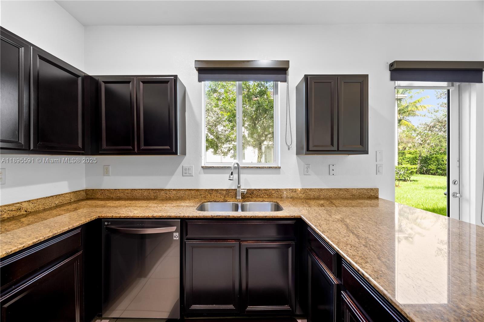WALDEN TOWNHOMES - Residential
