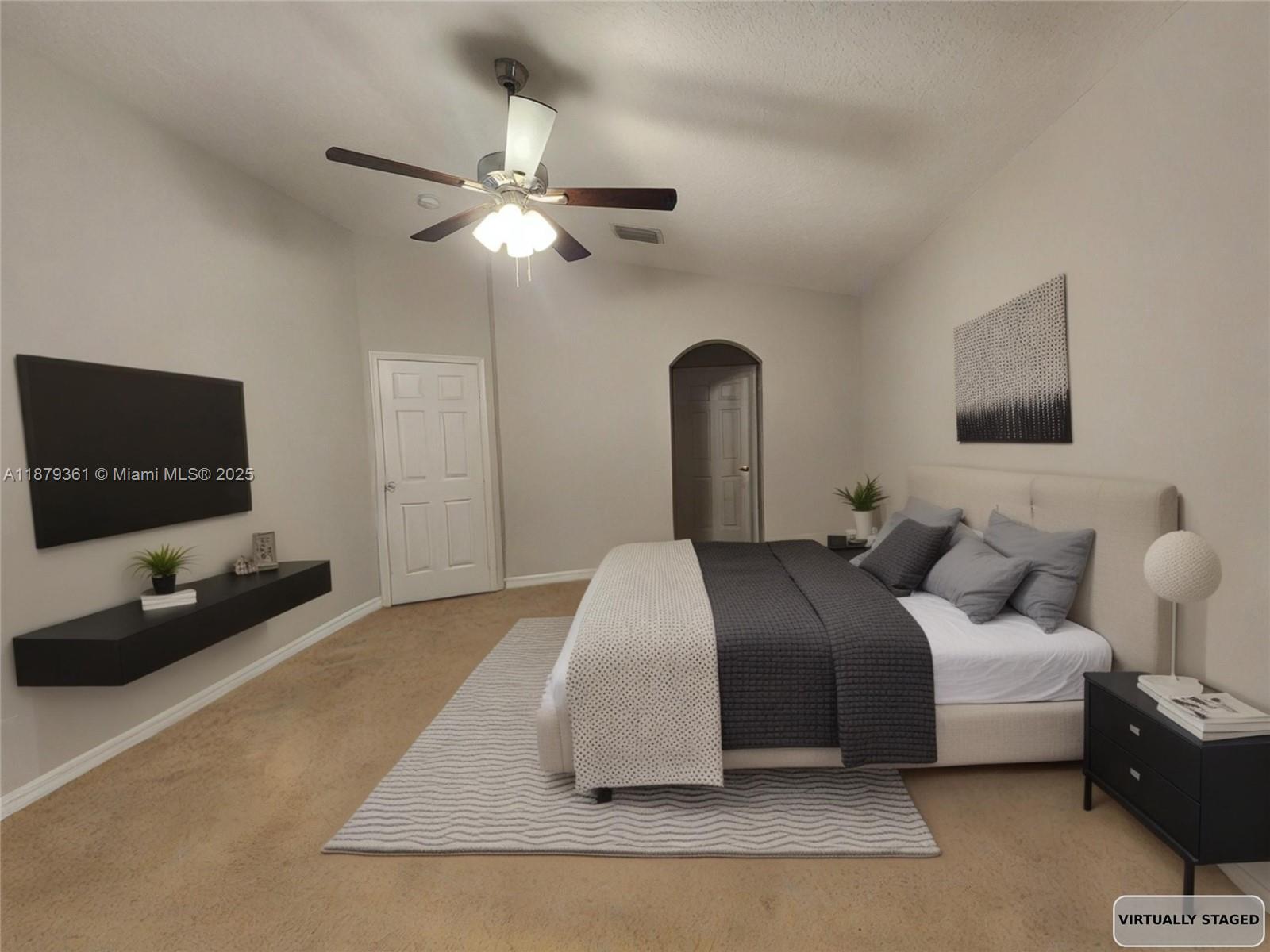 HAMPTON LAKES - Residential