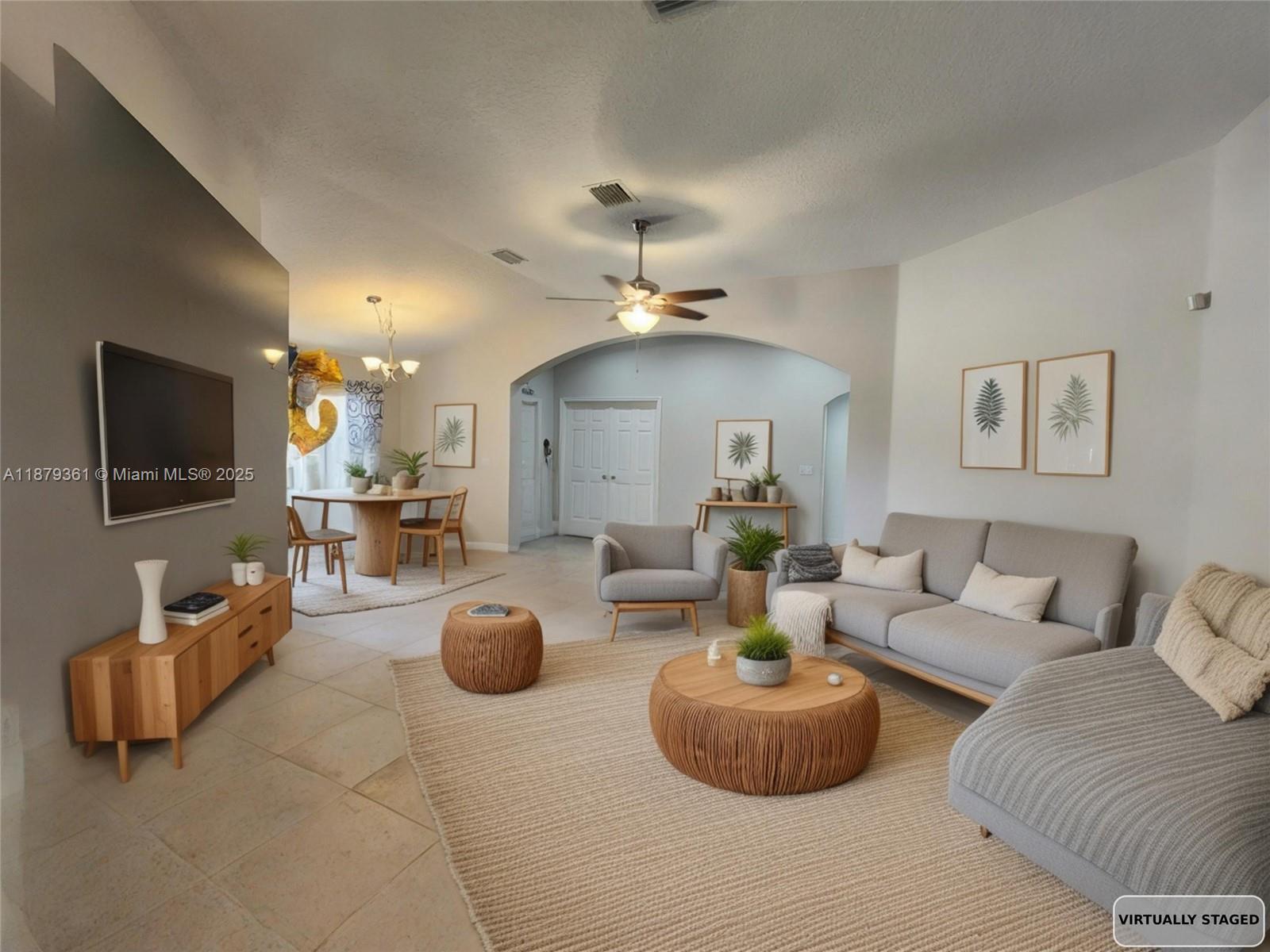 HAMPTON LAKES - Residential