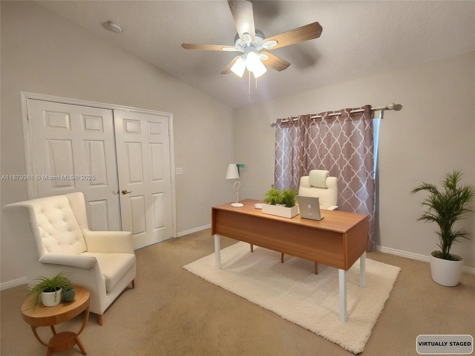 HAMPTON LAKES - Residential