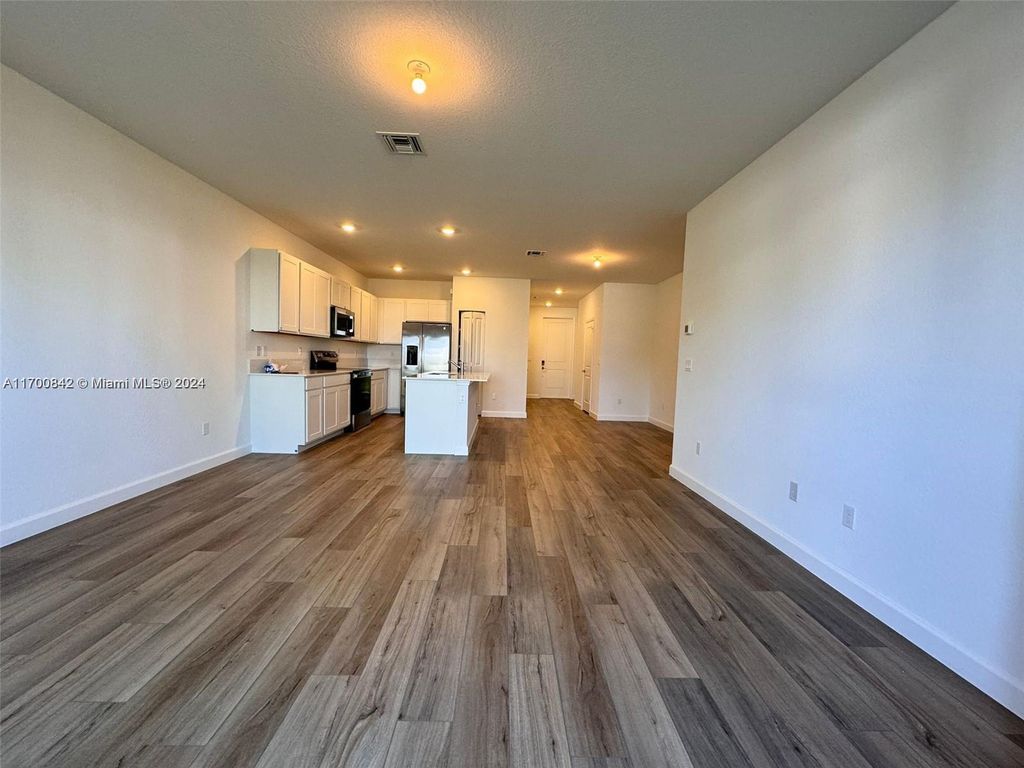 Photo of 359 SE Crossoak Ln #359, Port Saint Lucie, FL 34984 (MLS # A11700842)