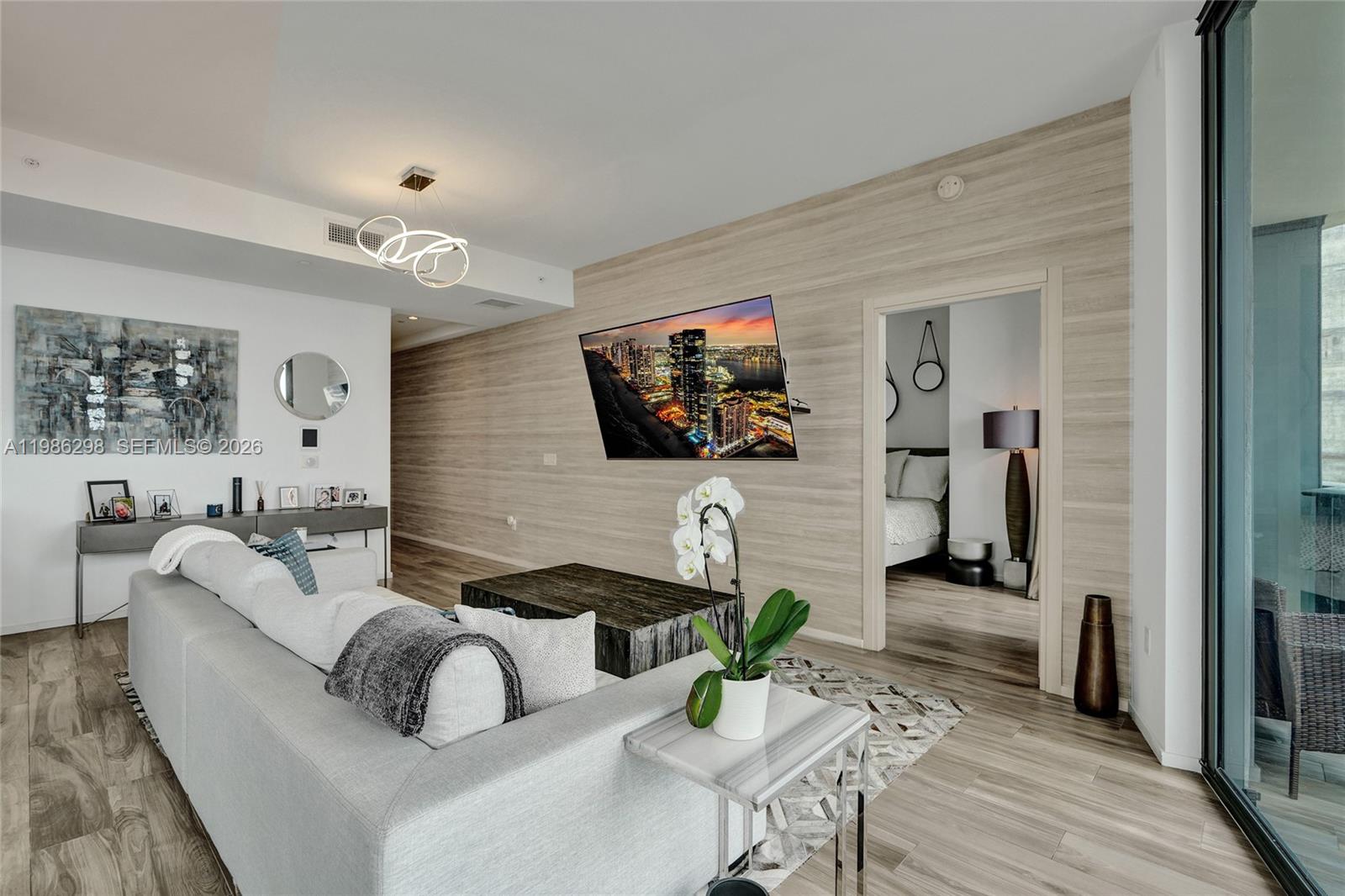 801 SMA RESIDENCES CONDO - Residential Lease