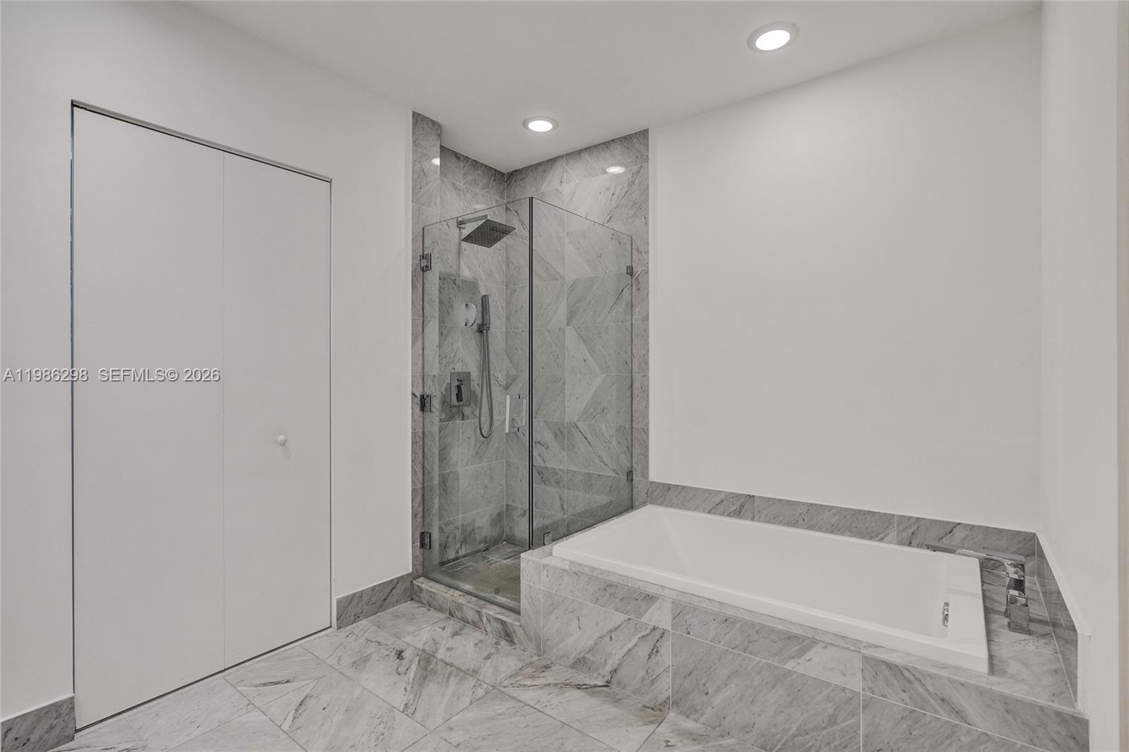 801 SMA RESIDENCES CONDO - Residential Lease