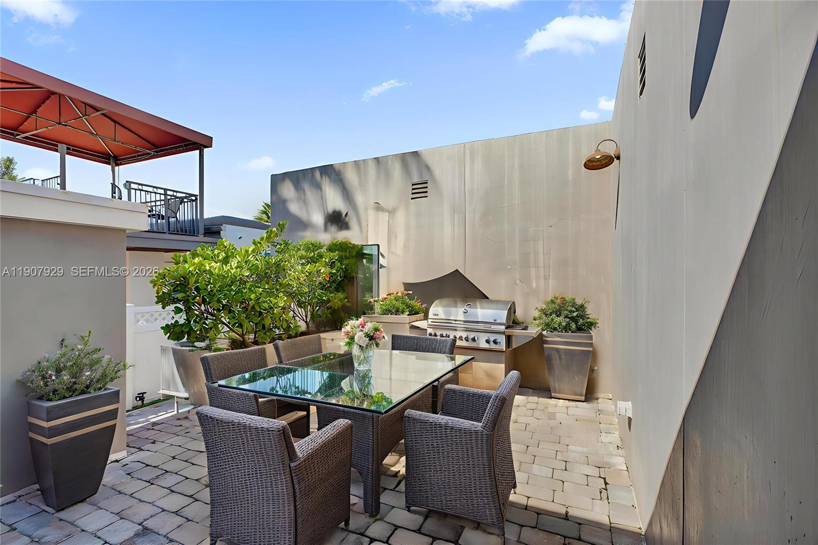 HOLLYWOOD BEACH FIRST ADD - Residential Income