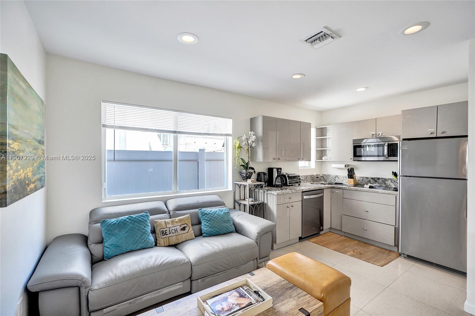 HOLLYWOOD BEACH FIRST ADD - Residential Income