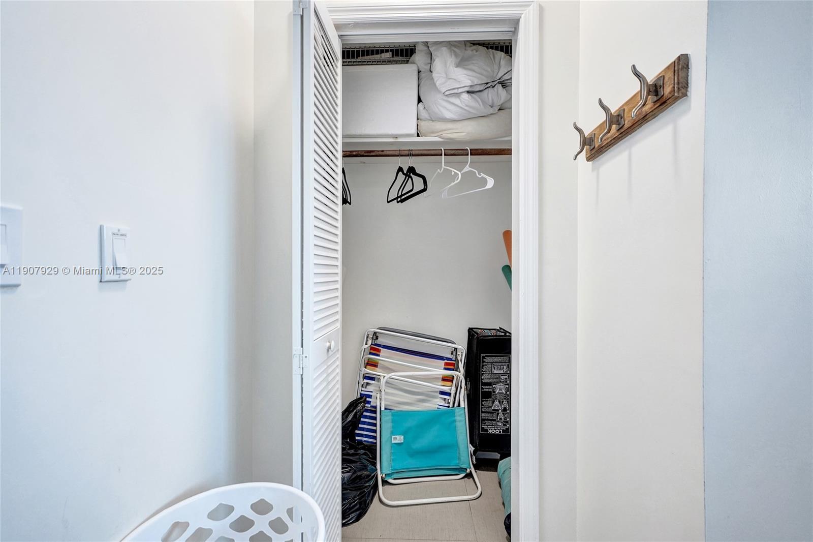 HOLLYWOOD BEACH FIRST ADD - Residential Income