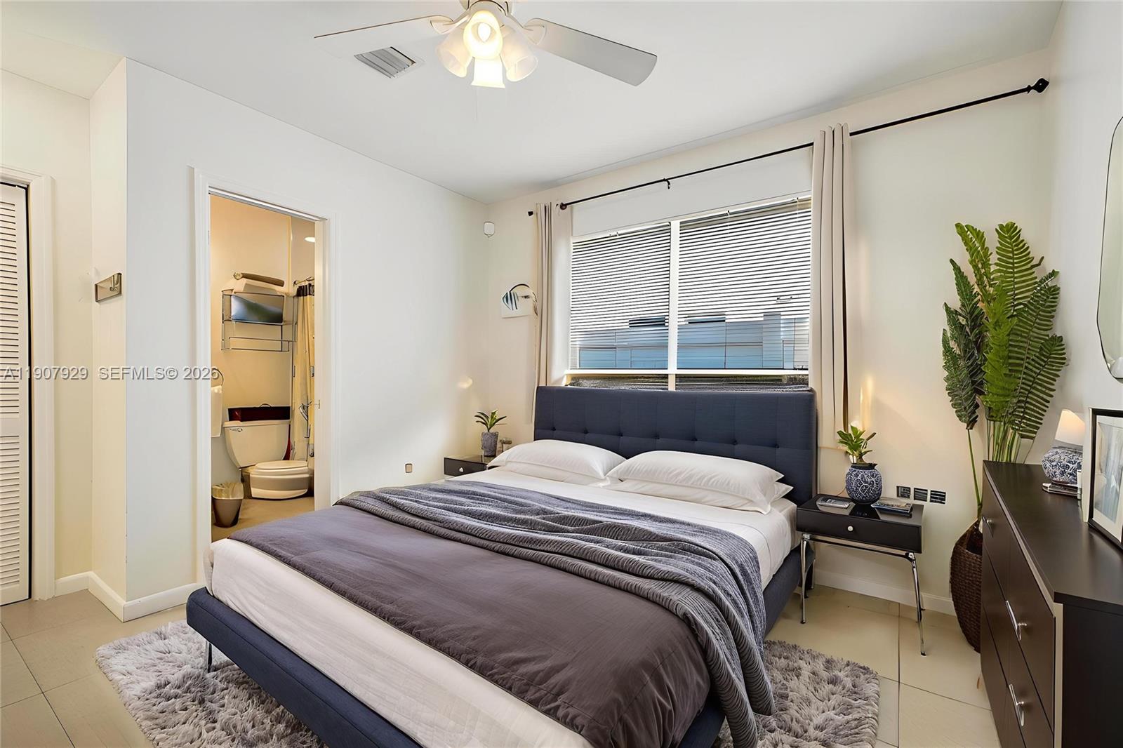 HOLLYWOOD BEACH FIRST ADD - Residential Income