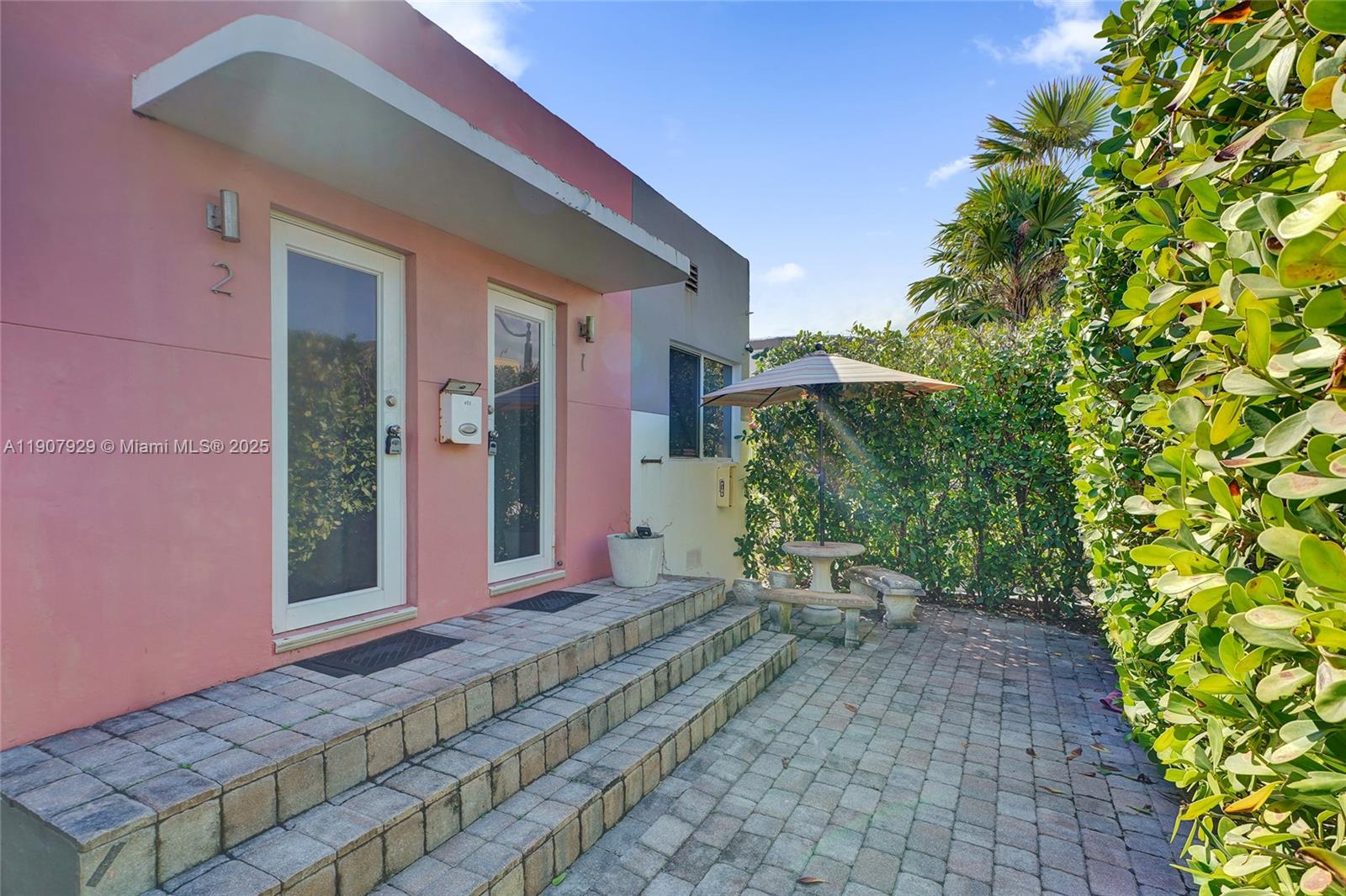 HOLLYWOOD BEACH FIRST ADD - Residential Income