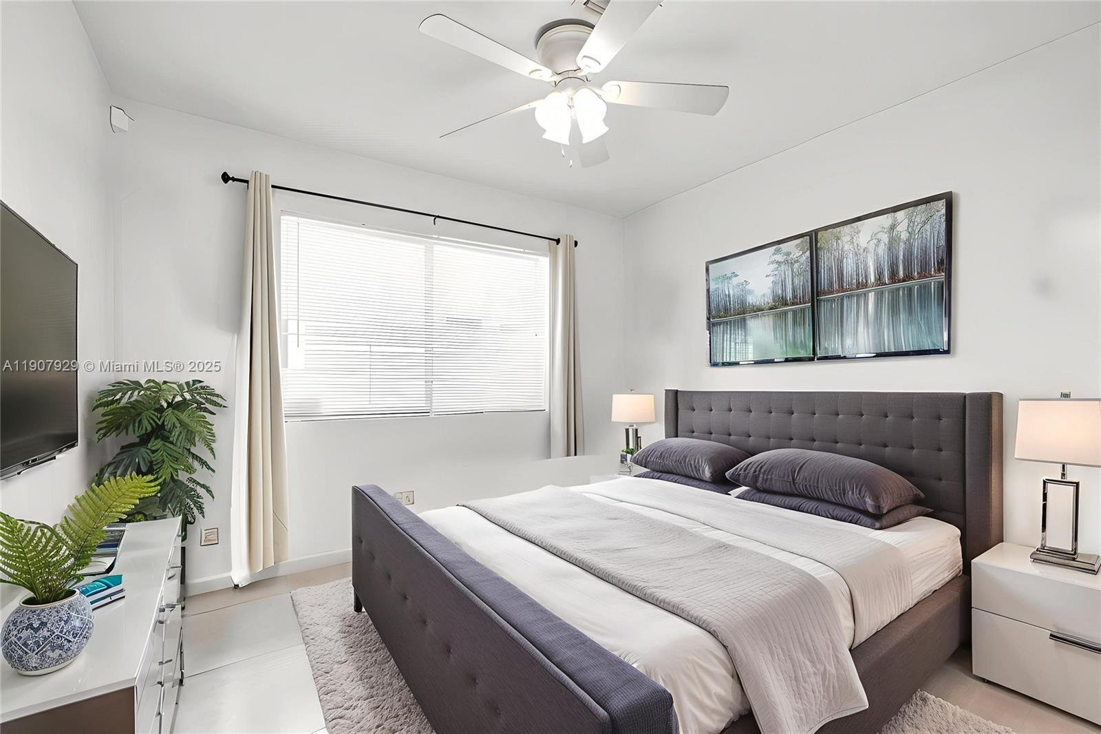 HOLLYWOOD BEACH FIRST ADD - Residential Income