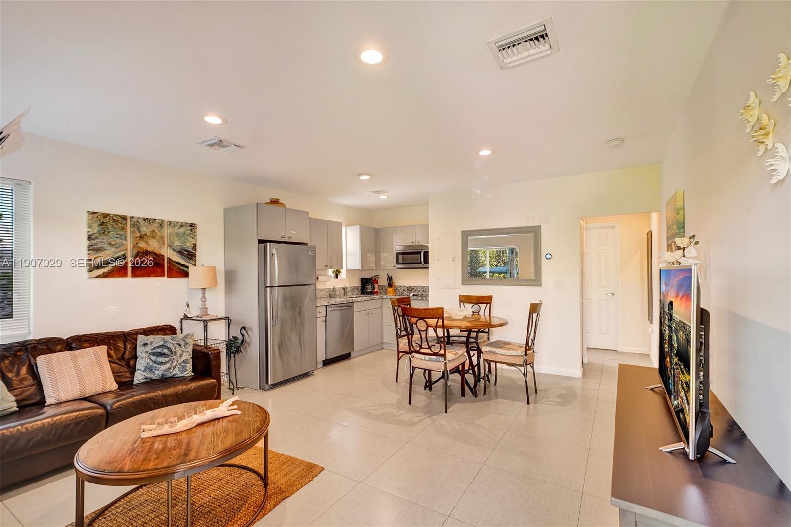 HOLLYWOOD BEACH FIRST ADD - Residential Income