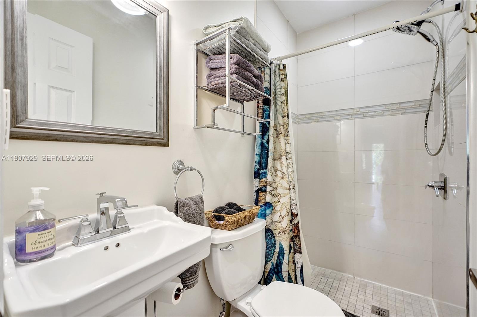 HOLLYWOOD BEACH FIRST ADD - Residential Income