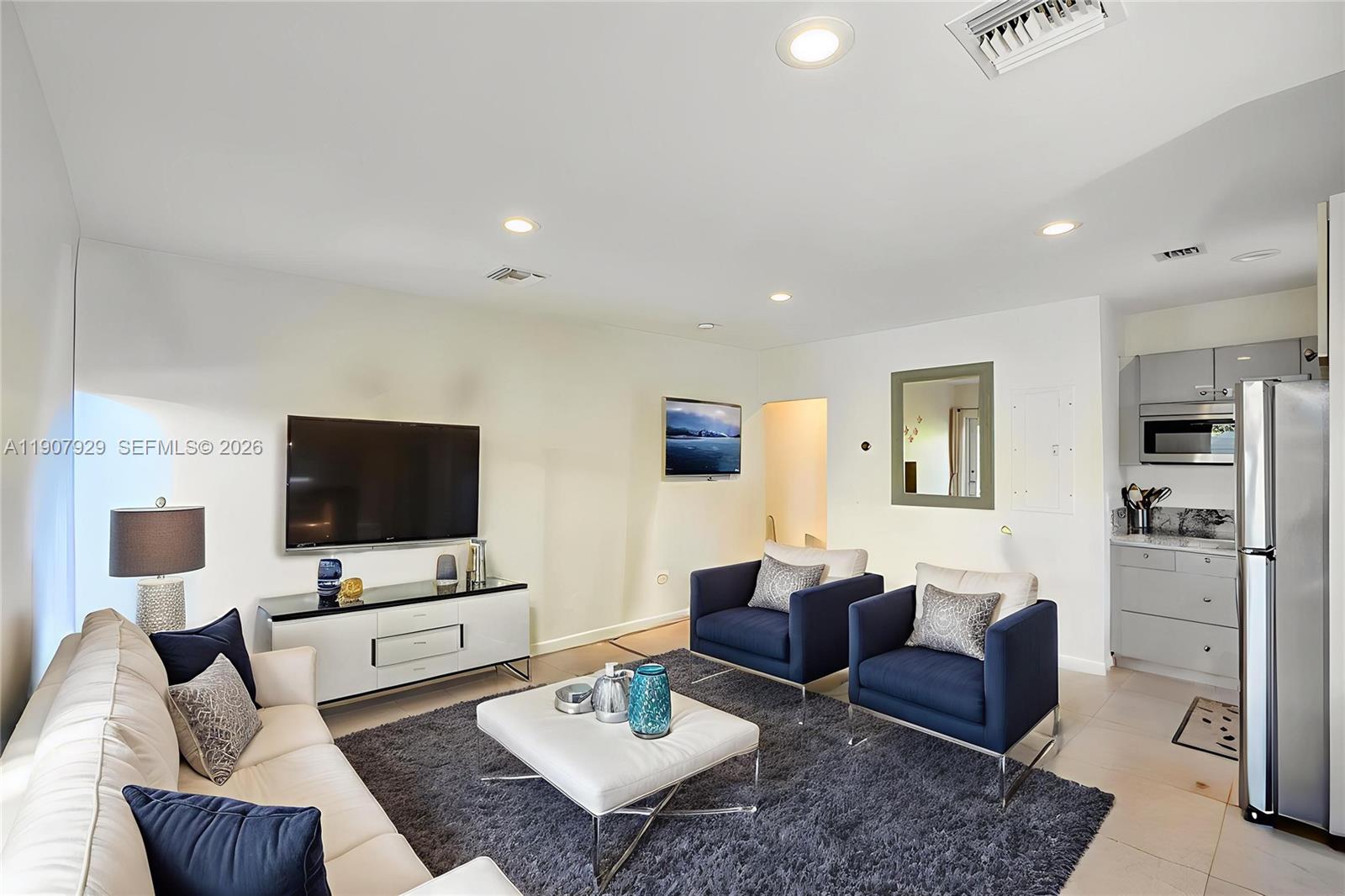 HOLLYWOOD BEACH FIRST ADD - Residential Income