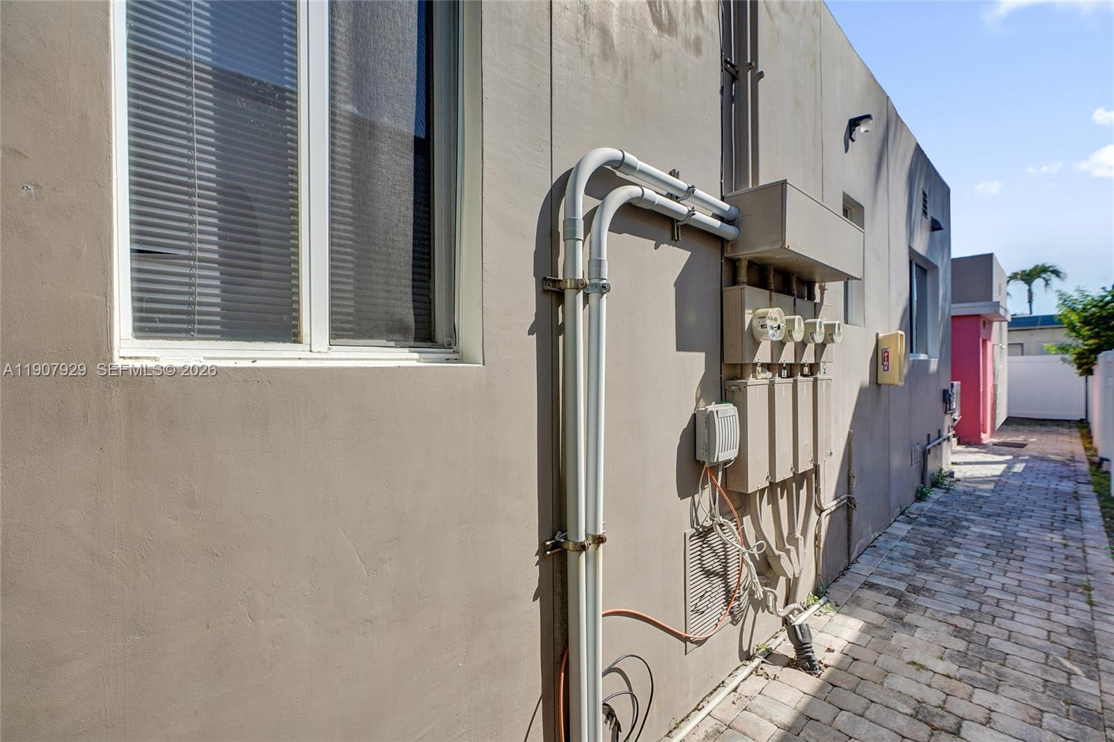 HOLLYWOOD BEACH FIRST ADD - Residential Income