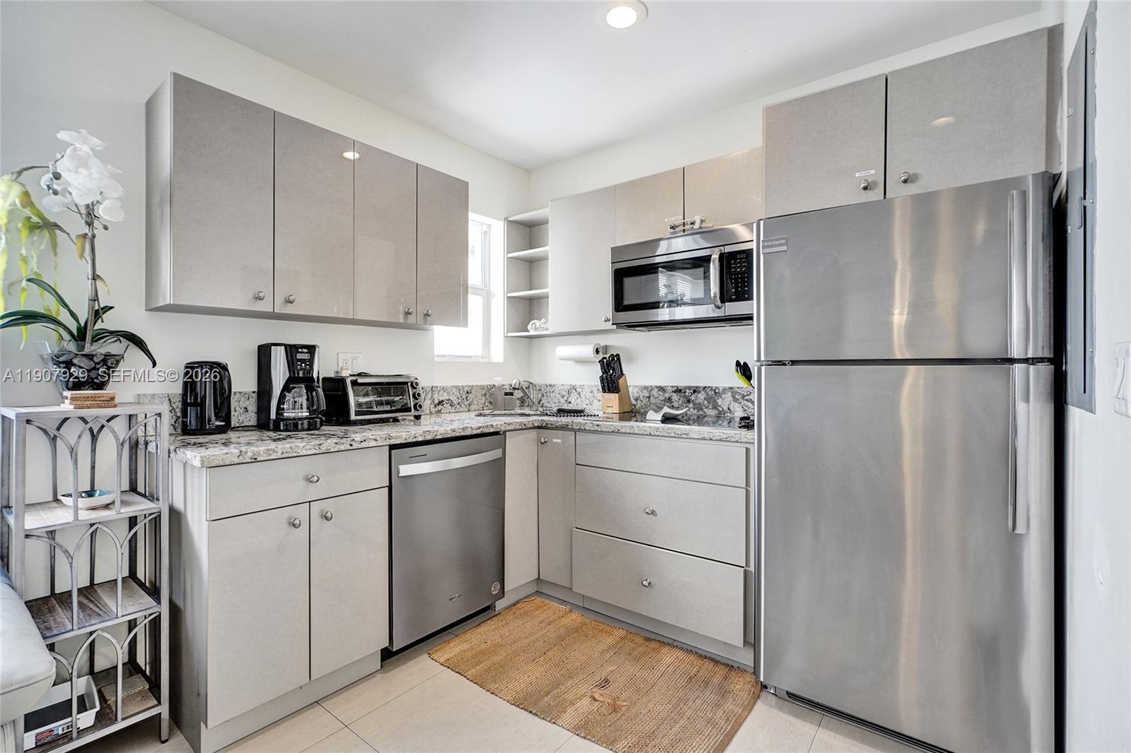 HOLLYWOOD BEACH FIRST ADD - Residential Income