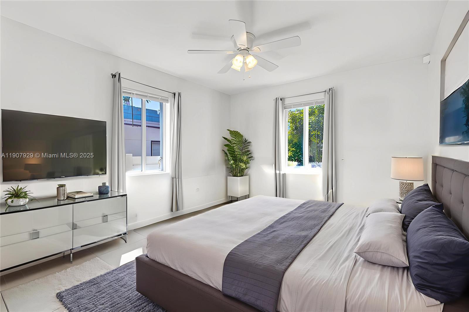 HOLLYWOOD BEACH FIRST ADD - Residential Income