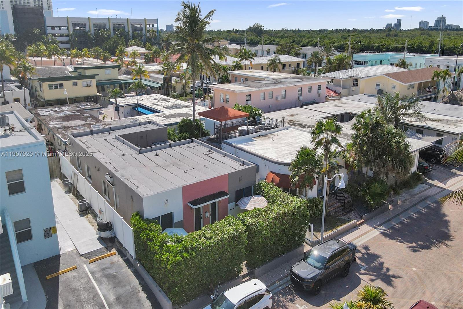 HOLLYWOOD BEACH FIRST ADD - Residential Income