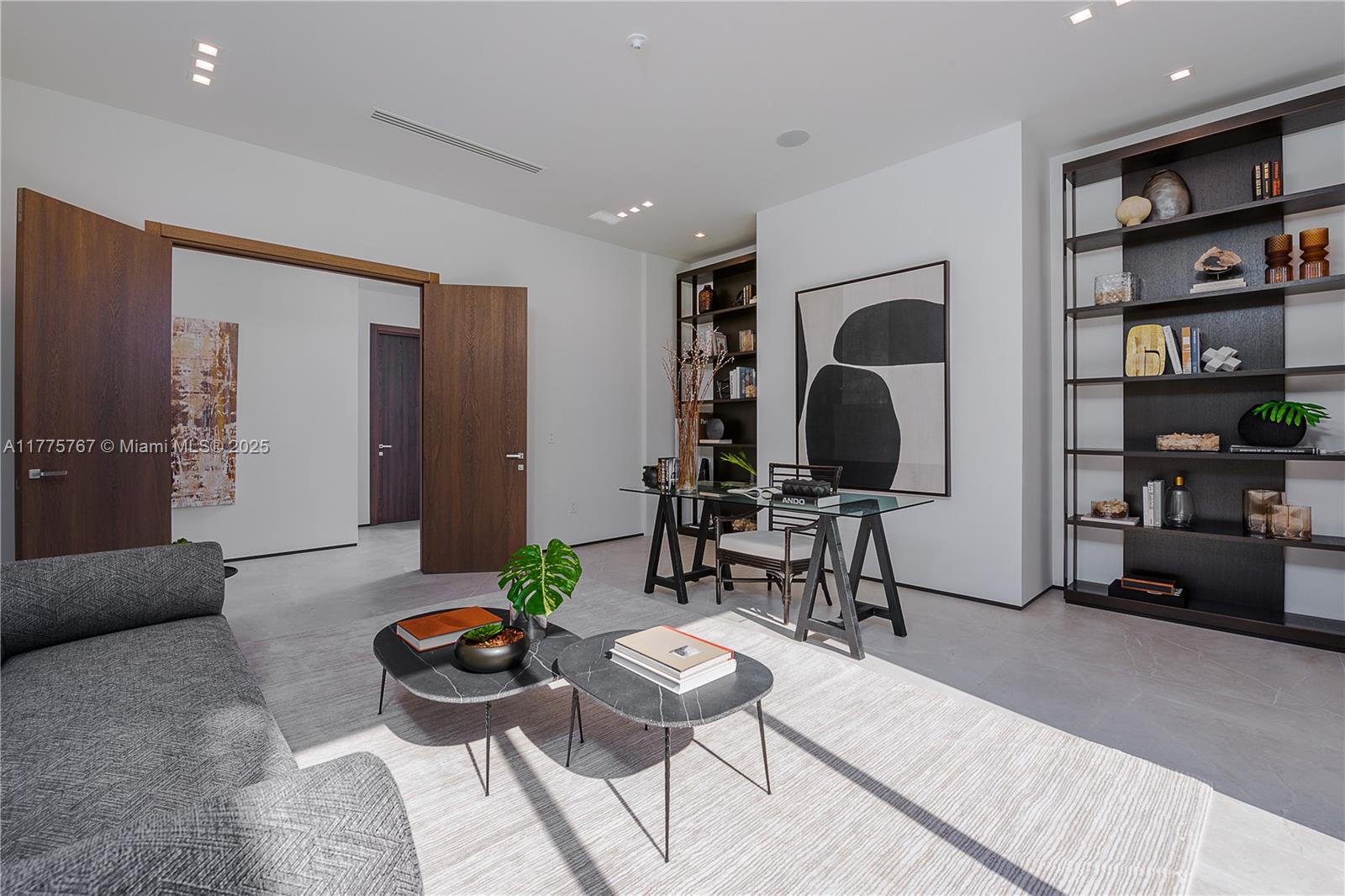 PINE ACRES ESTS - Residential