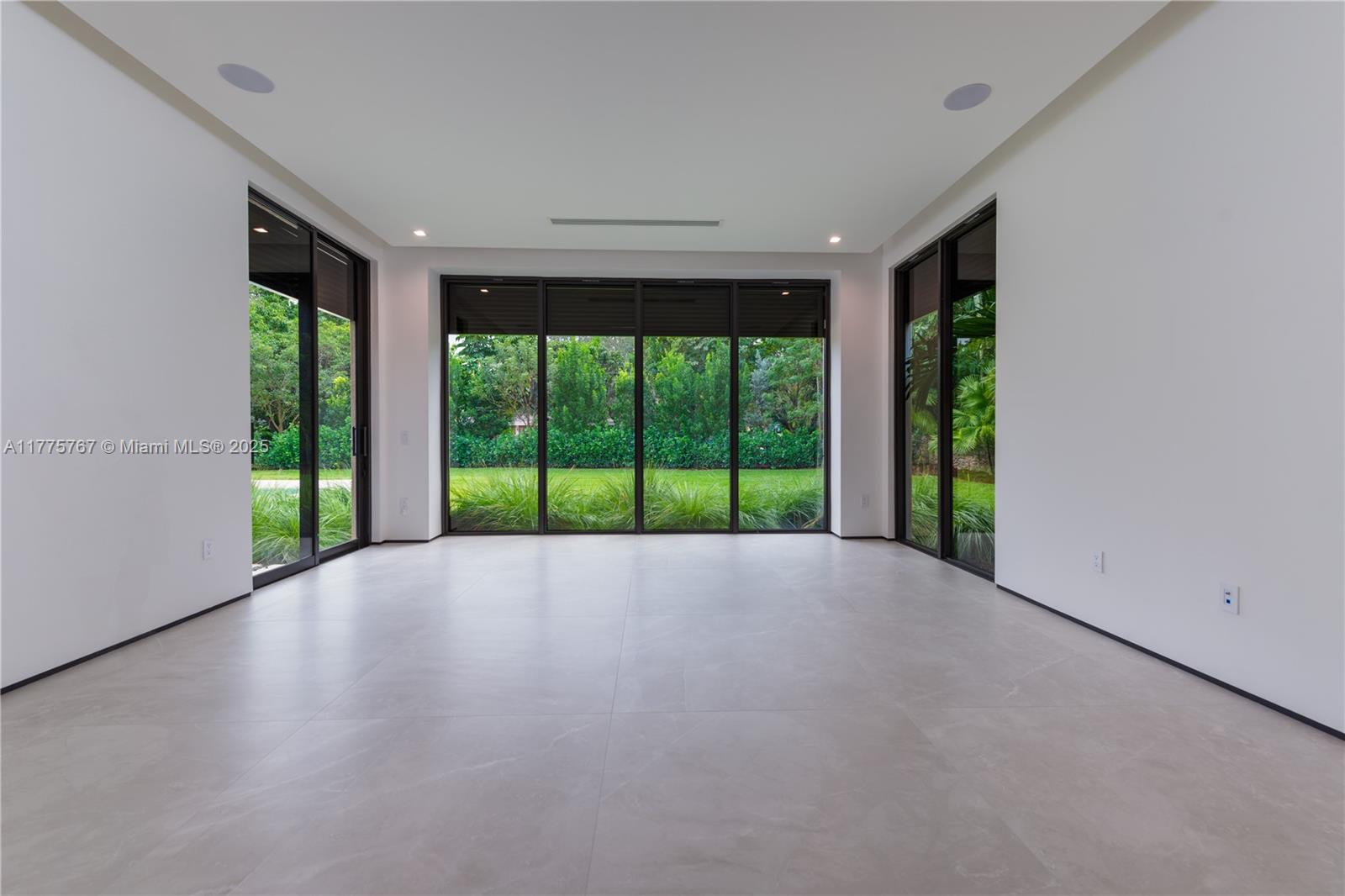 PINE ACRES ESTS - Residential