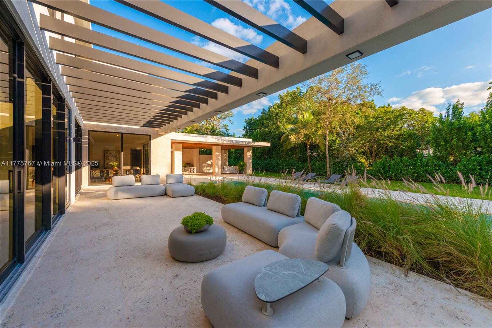 PINE ACRES ESTS - Residential