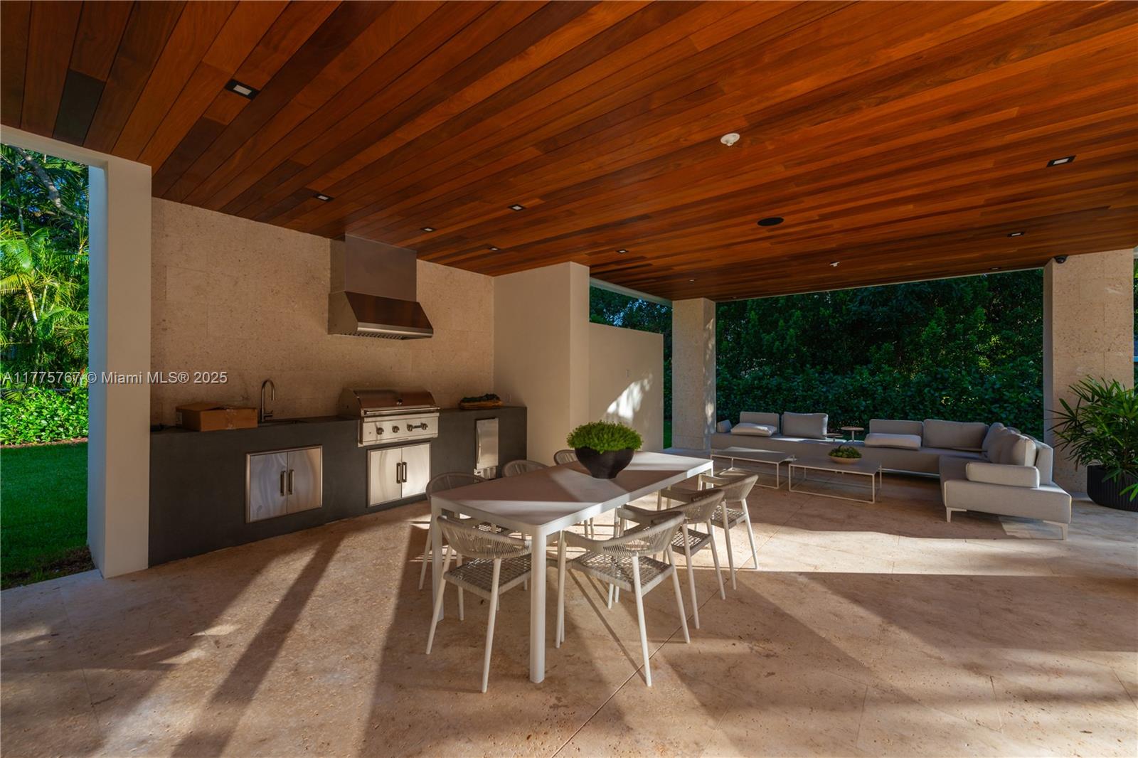 PINE ACRES ESTS - Residential