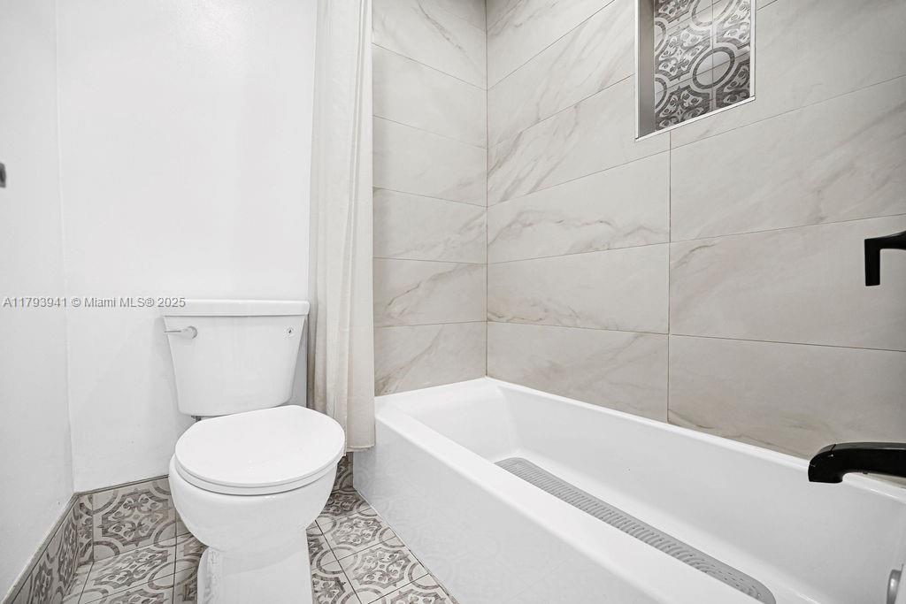 EMERALD GREEN SECTION THR - Residential