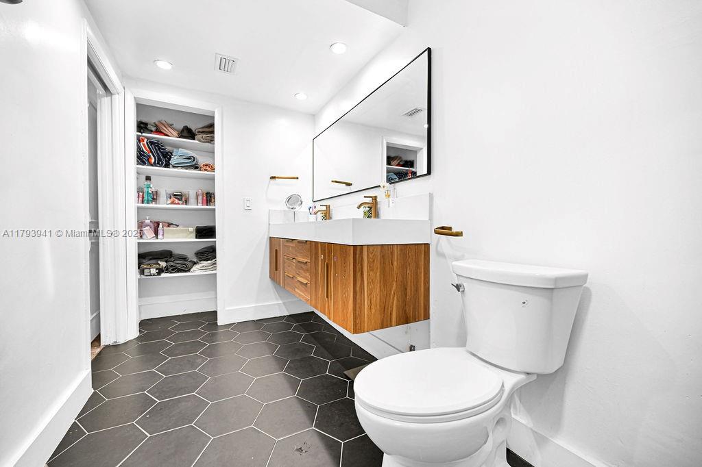 EMERALD GREEN SECTION THR - Residential