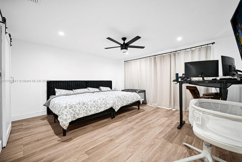 EMERALD GREEN SECTION THR - Residential