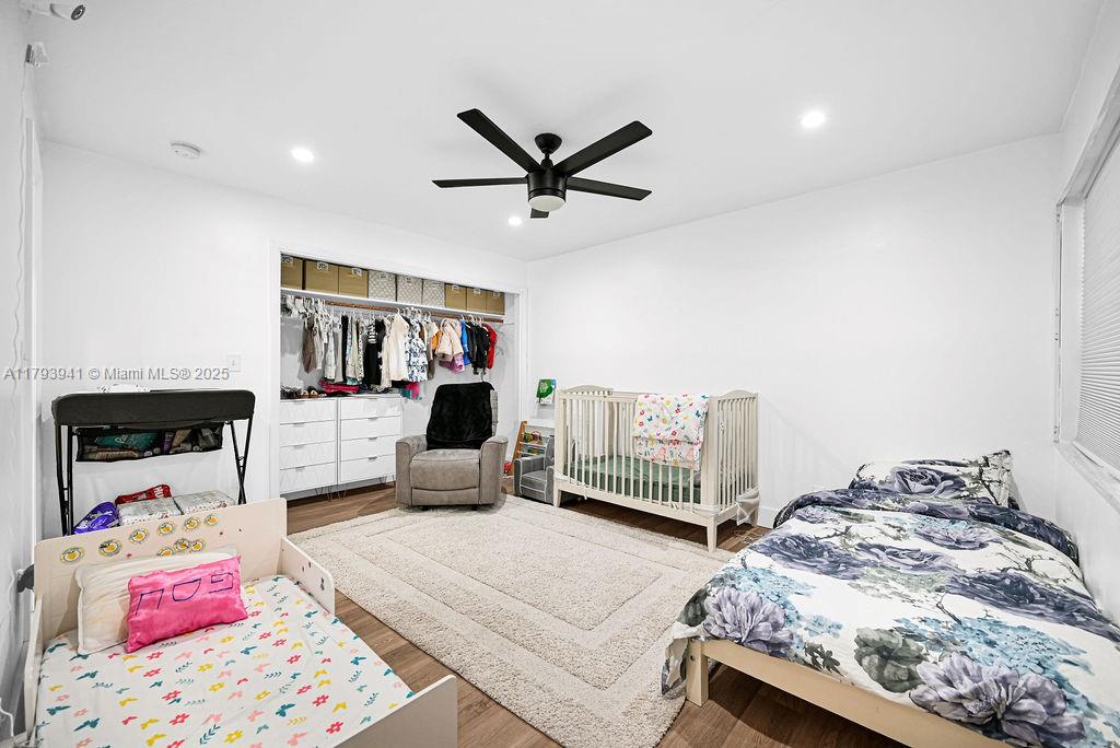 EMERALD GREEN SECTION THR - Residential