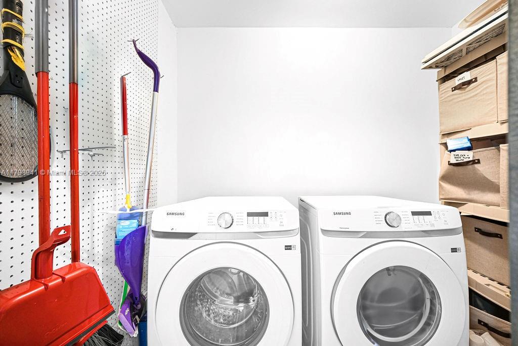 EMERALD GREEN SECTION THR - Residential