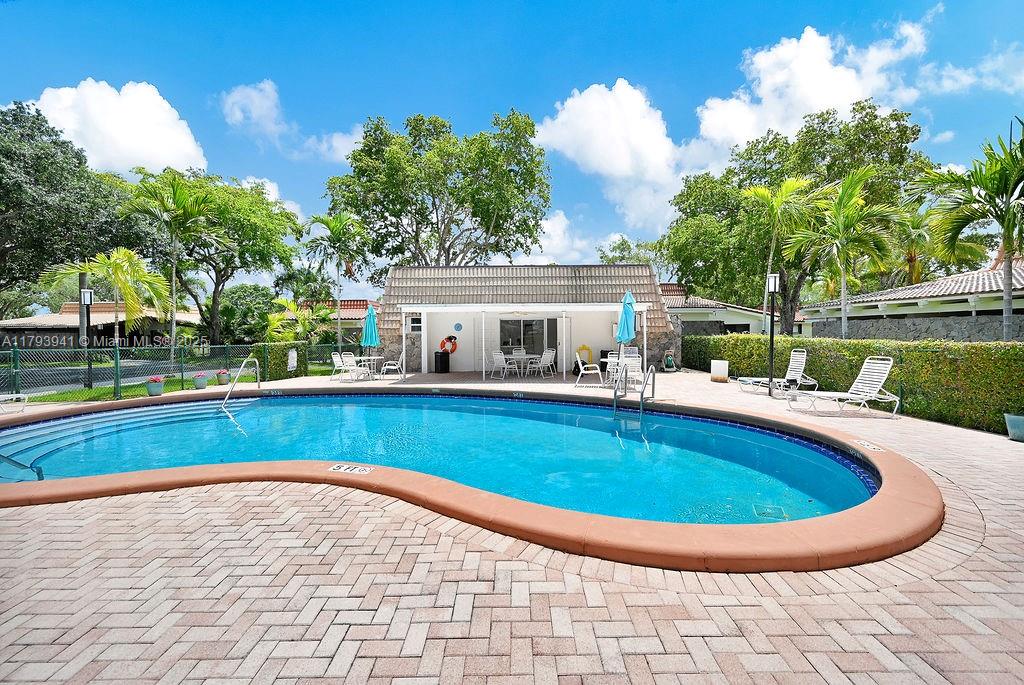 EMERALD GREEN SECTION THR - Residential