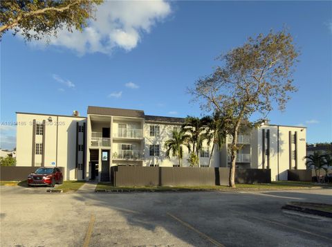 Photo of 4810 NW 79th Ave #206, Doral, FL 33166 (MLS # A11940186)