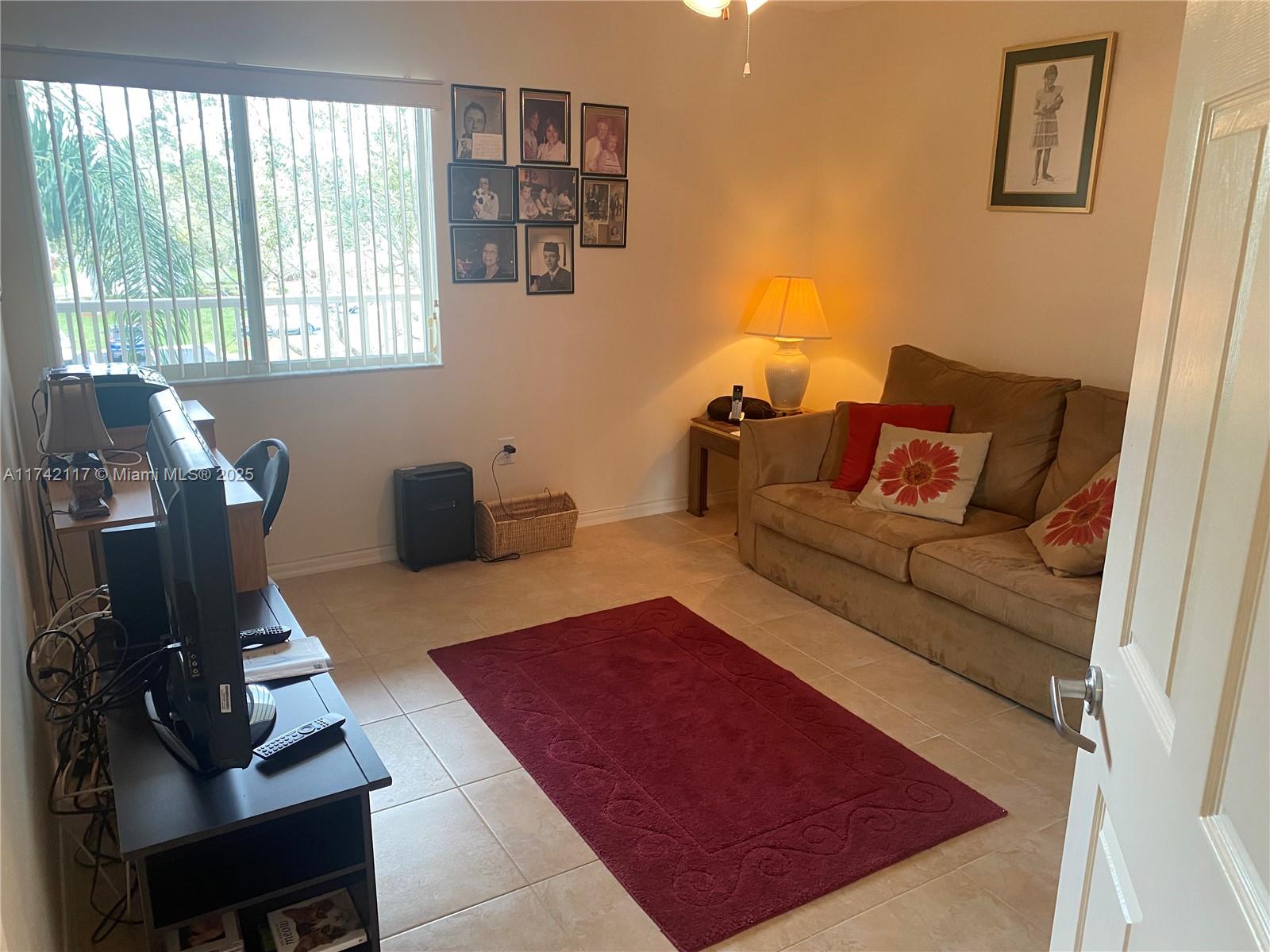 WELDON CONDOMINIUM E - Residential