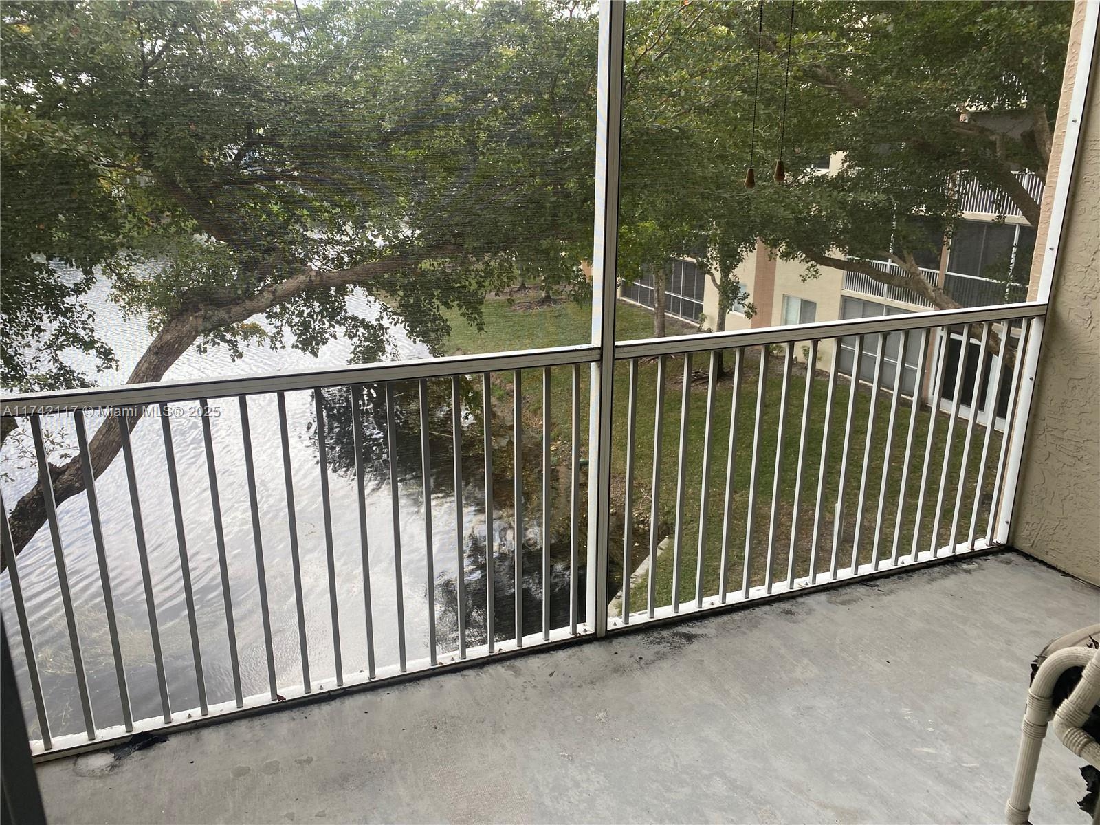 WELDON CONDOMINIUM E - Residential