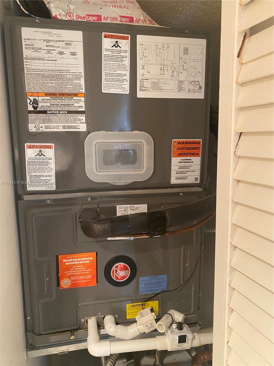 WELDON CONDOMINIUM E - Residential