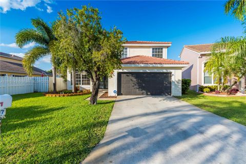 Photo of 18337 SW 4th St, Pembroke Pines, FL 33029 (MLS # A11915143)