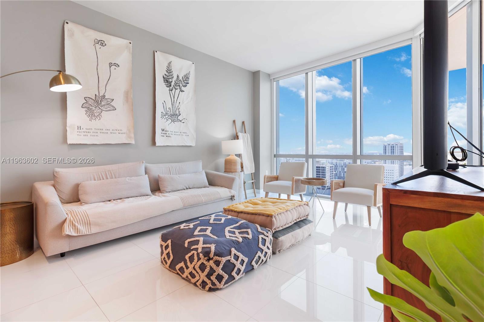 PARAMOUNT MIAMI WORLDCENT - Residential