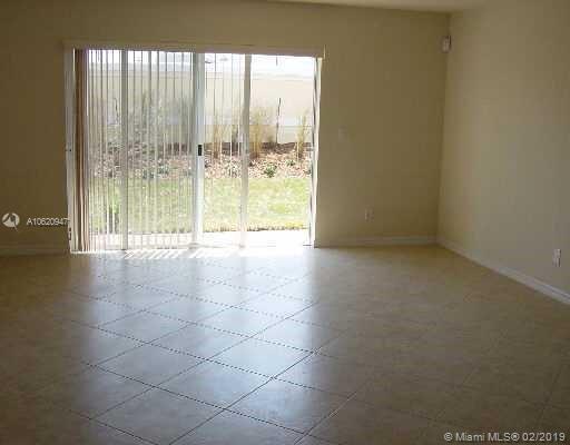 ROYAL WOODS CONDO - Residential