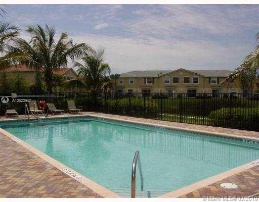 ROYAL WOODS CONDO - Residential