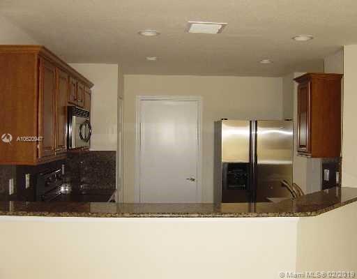 ROYAL WOODS CONDO - Residential