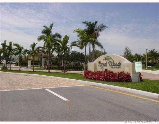 ROYAL WOODS CONDO - Residential