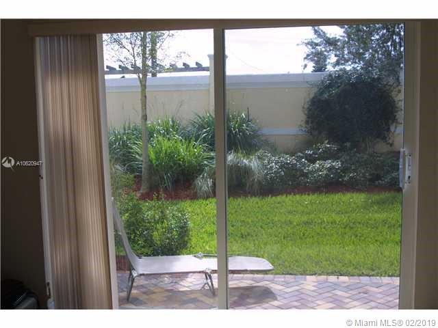 ROYAL WOODS CONDO - Residential