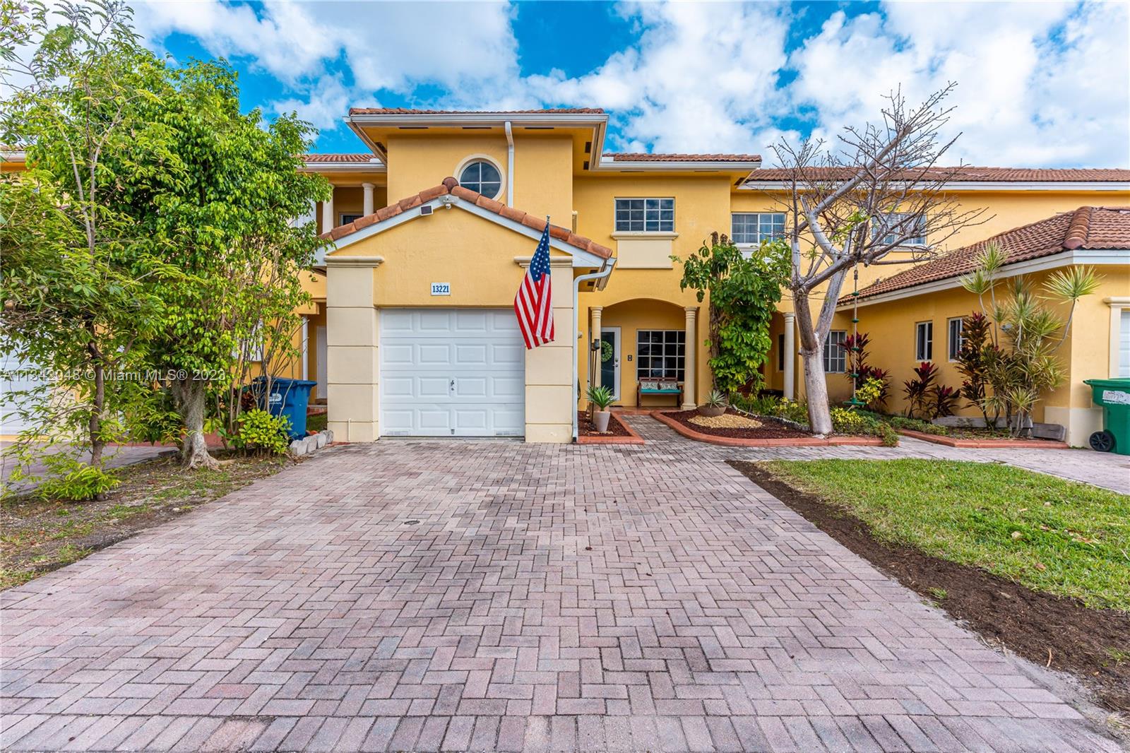 Photo 1 of 35 of 13221 SW 142nd Ter 13221 townhome