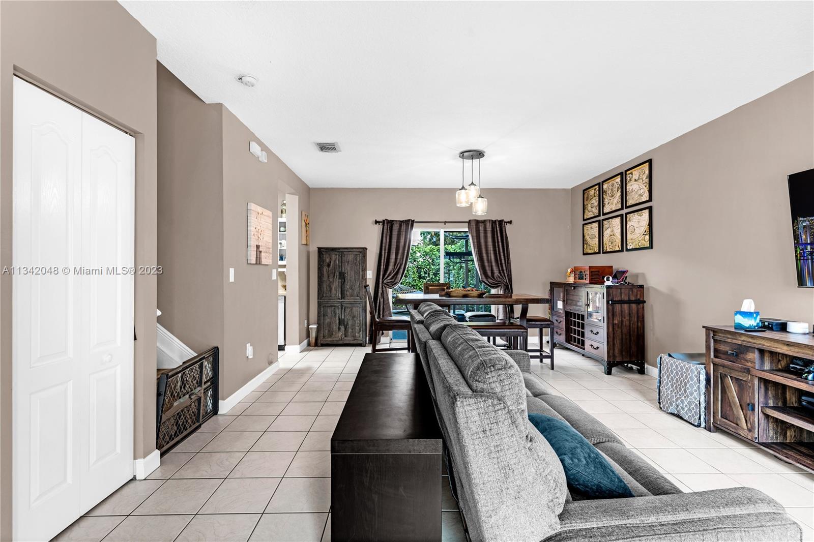 Photo 7 of 35 of 13221 SW 142nd Ter 13221 townhome