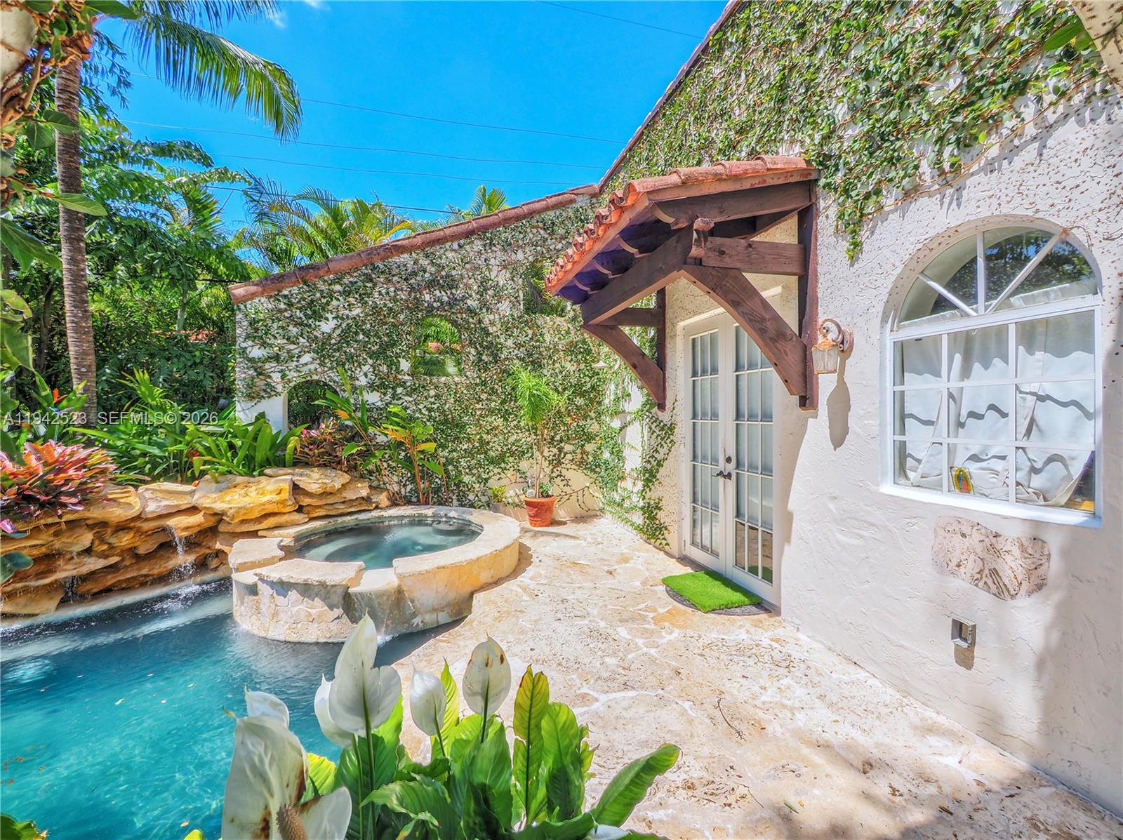 CORAL GABLES SEC E - Residential