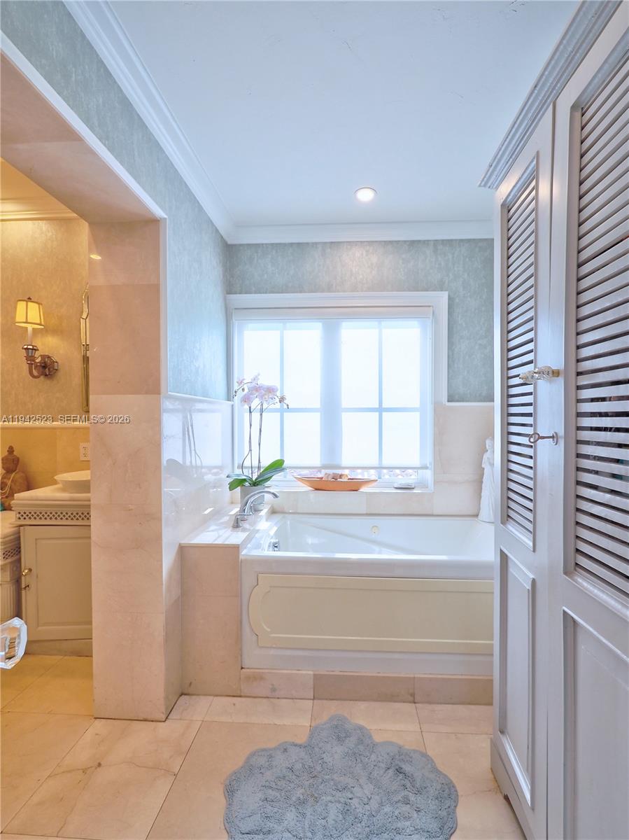 CORAL GABLES SEC E - Residential